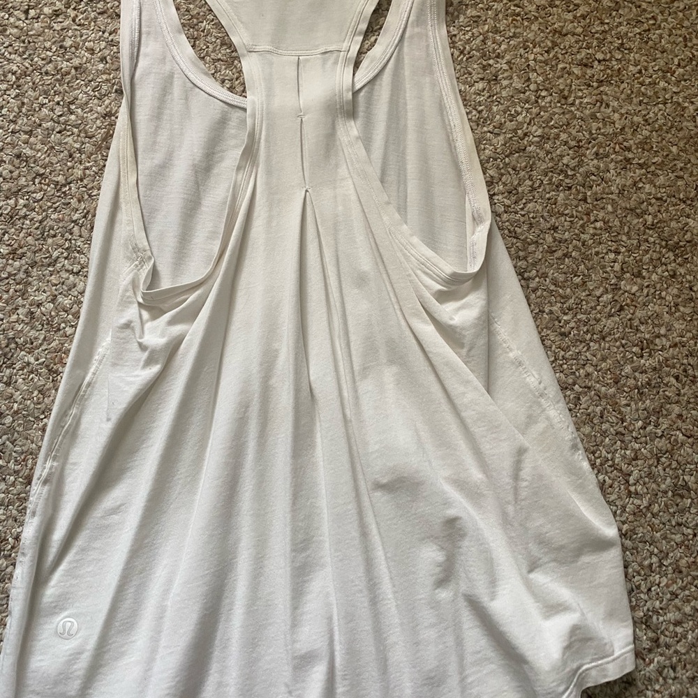 Good condition white lululemon tank top